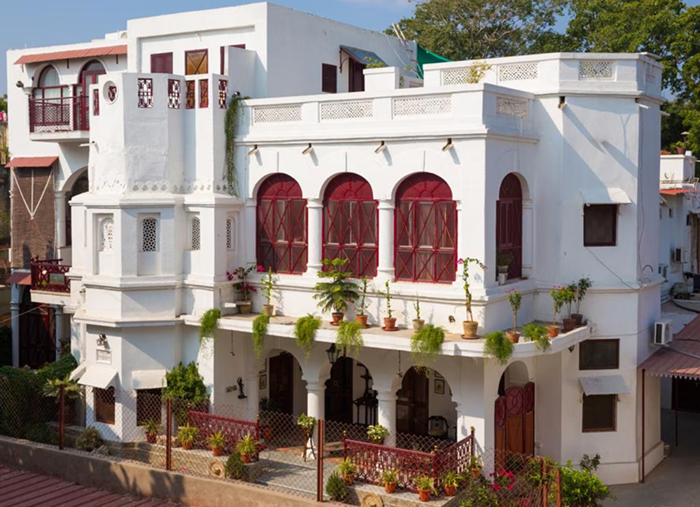 Bedla house (100 year old Bungalow) | Rooms & Restaurant